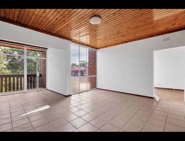 1 BEDROOM APARTMENT FOR SALE IN WINDSOR EAST